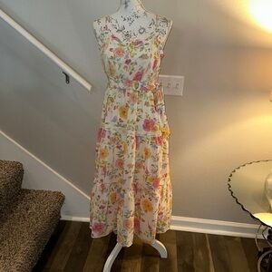 Floral new without tags Anthropologie tiered dress size Medium